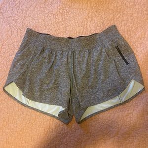 Lululemon Tracker Low-Rise Lined Short 4”